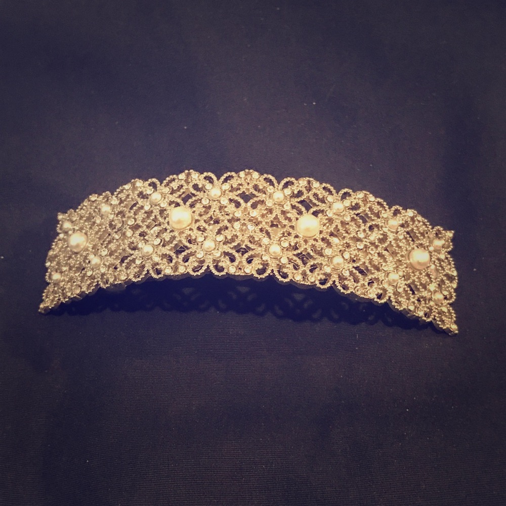 Sparkly barette